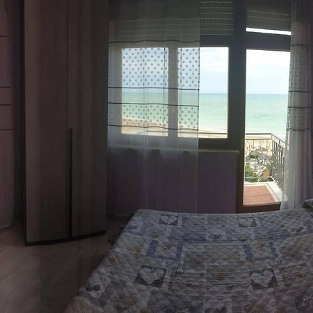 Sky Beach Чивітанова-Марке Екстер'єр фото